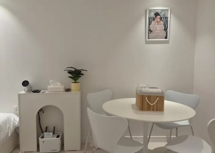 1-minute Walk From Ktx Station, Ultra-close To The Station, Cozy Accommodation, Luggage Storage, Haeon Ciudad Metropolitana de Busan