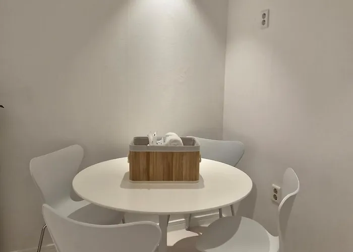 1-minute Walk From Ktx Station, Ultra-close To The Station, Cozy Accommodation, Luggage Storage, Haeon Bed and breakfast Ciudad Metropolitana de Busan