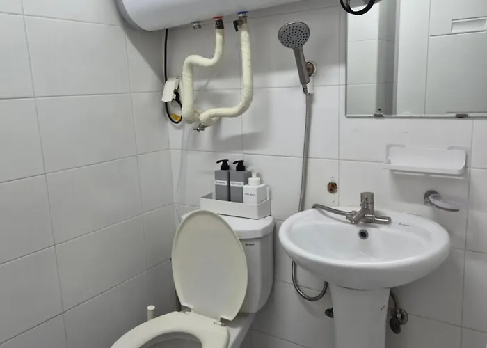 1-minute Walk From Ktx Station, Ultra-close To The Station, Cozy Accommodation, Luggage Storage, Haeon Ciudad Metropolitana de Busan