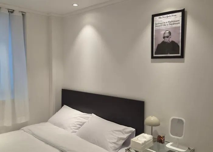1-minute Walk From Ktx Station, Ultra-close To The Station, Cozy Accommodation, Luggage Storage, Haeon *