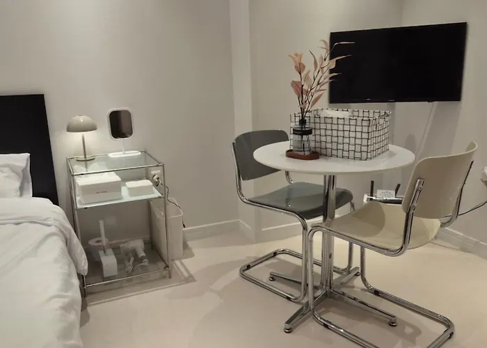Bed and breakfast 1-minute Walk From Ktx Station, Ultra-close To The Station, Cozy Accommodation, Luggage Storage, Haeon Ciudad Metropolitana de Busan