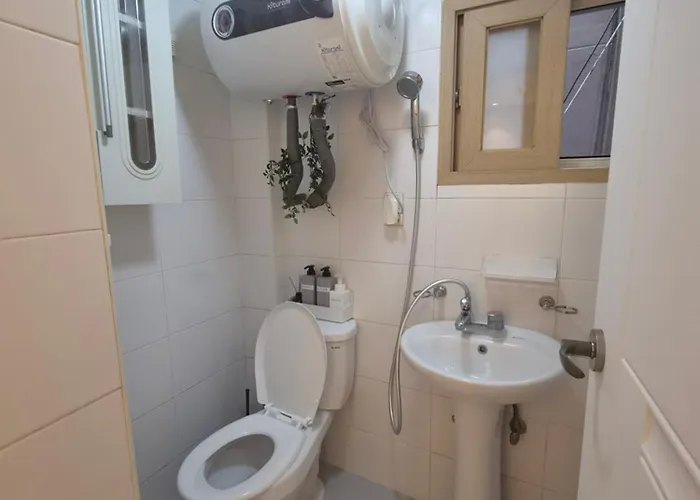 1-minute Walk From Ktx Station, Ultra-close To The Station, Cozy Accommodation, Luggage Storage, Haeon Bed and breakfast